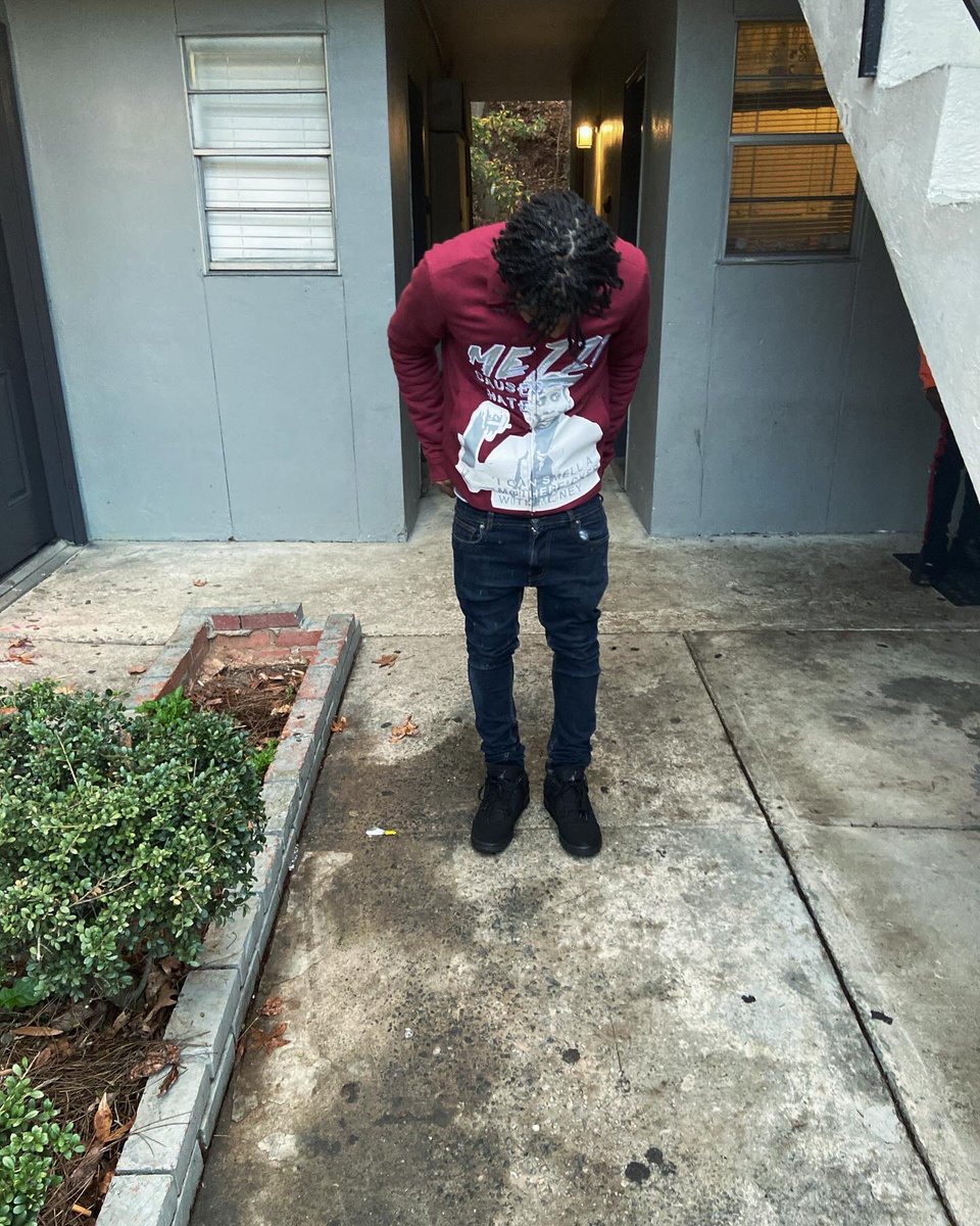 ktgoinfed's tweet photo. Ion drop smoke so when I see you I’m sending shots https://t.co/D1jcF8ppAB