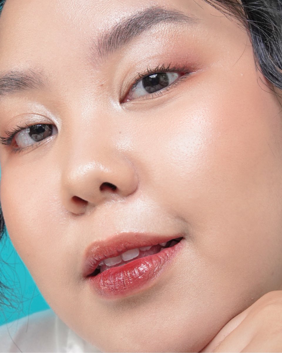 blpbeauty's tweet photo. Get your flash-proof complexion ready with Be Cheery Set — the perfect blend of #FacePowderBLP and #CoverCushionBLP for a flawless festive glow! ✨🍒
Grab the bundle at https://t.co/SsaSIfAGv9 https://t.co/fPygEOJwdT