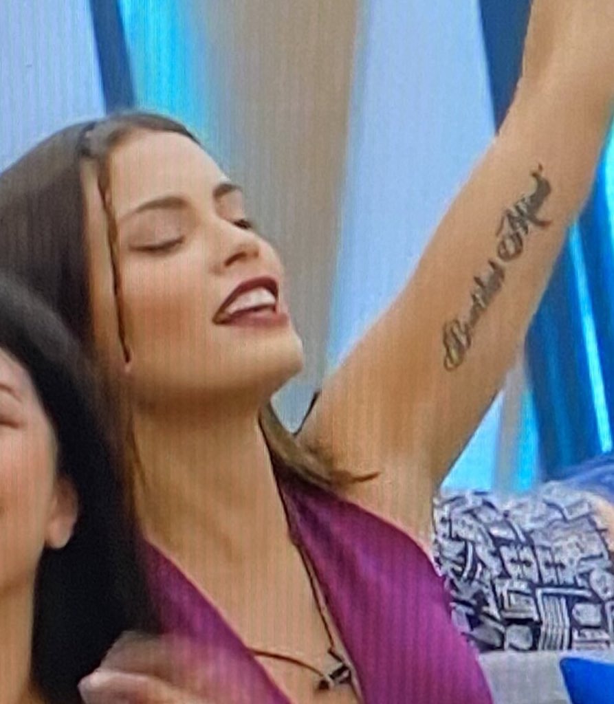 frankaentumente's tweet photo. Viendo el recuento de peleas
Le encuentro toda la razón a Cony

Q tanta wea si todos se la cagaron y ella fue acumulando, obvio q ya en las últimas peleas no aguantaba ni una wea

 #GranConstanza
#Constanza3331 
#ConstanzaAl3331 https://t.co/S6hKV5wOwe