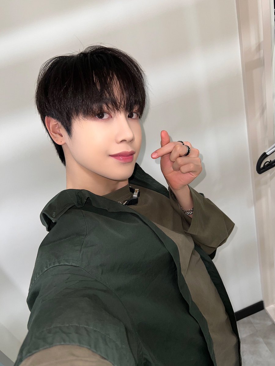 xikersbr's tweet photo. [🐺🗣 03.12.23] Hunter no TOKTOQ: 

“Feche os olhos e mergulhe no oceano~🌊”

#xikers #HUNTER #싸이커스 #헌터 https://t.co/vFke0gCvhD