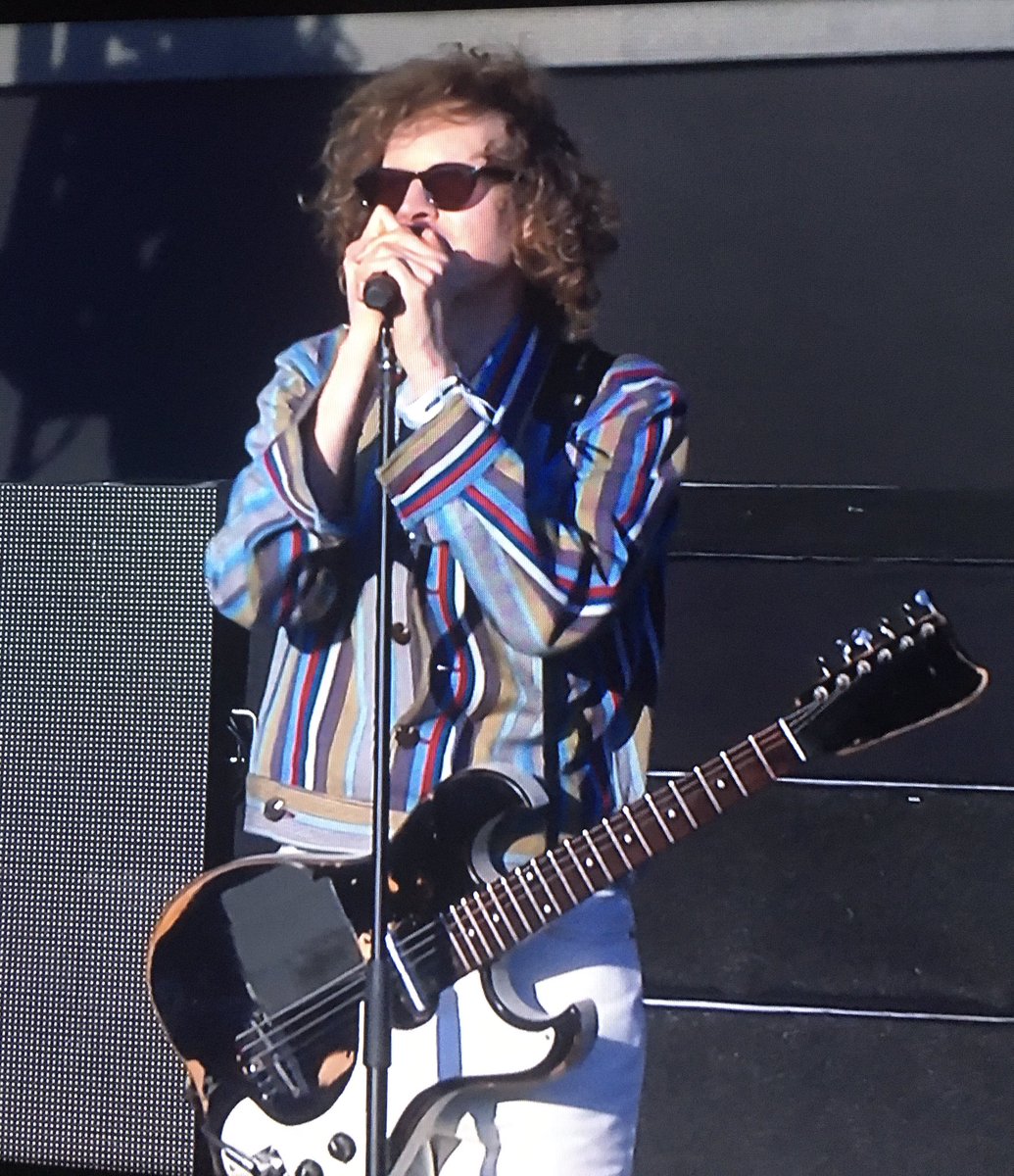 eperossi's tweet photo. Hoje tivemos Beck 😎🎶 e The Cure https://t.co/ncEauBVhA0