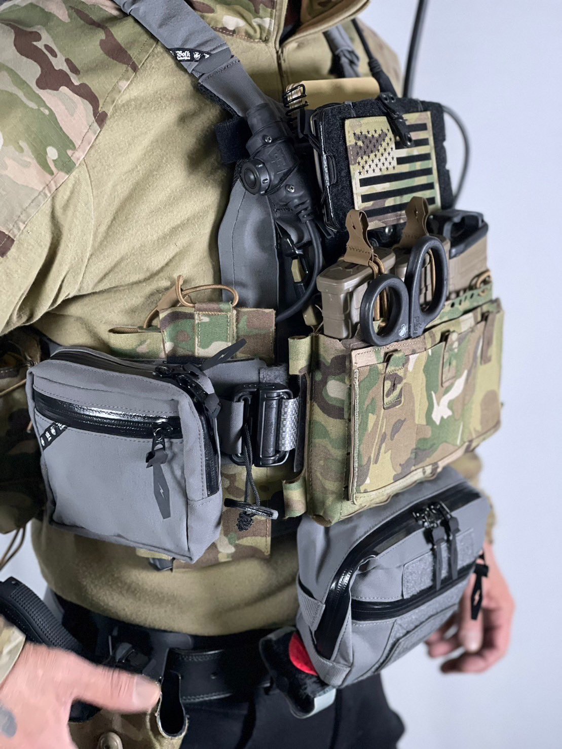 VOLK TACTICAL GEAR K-MAG HOLDER ×2 マルチカム