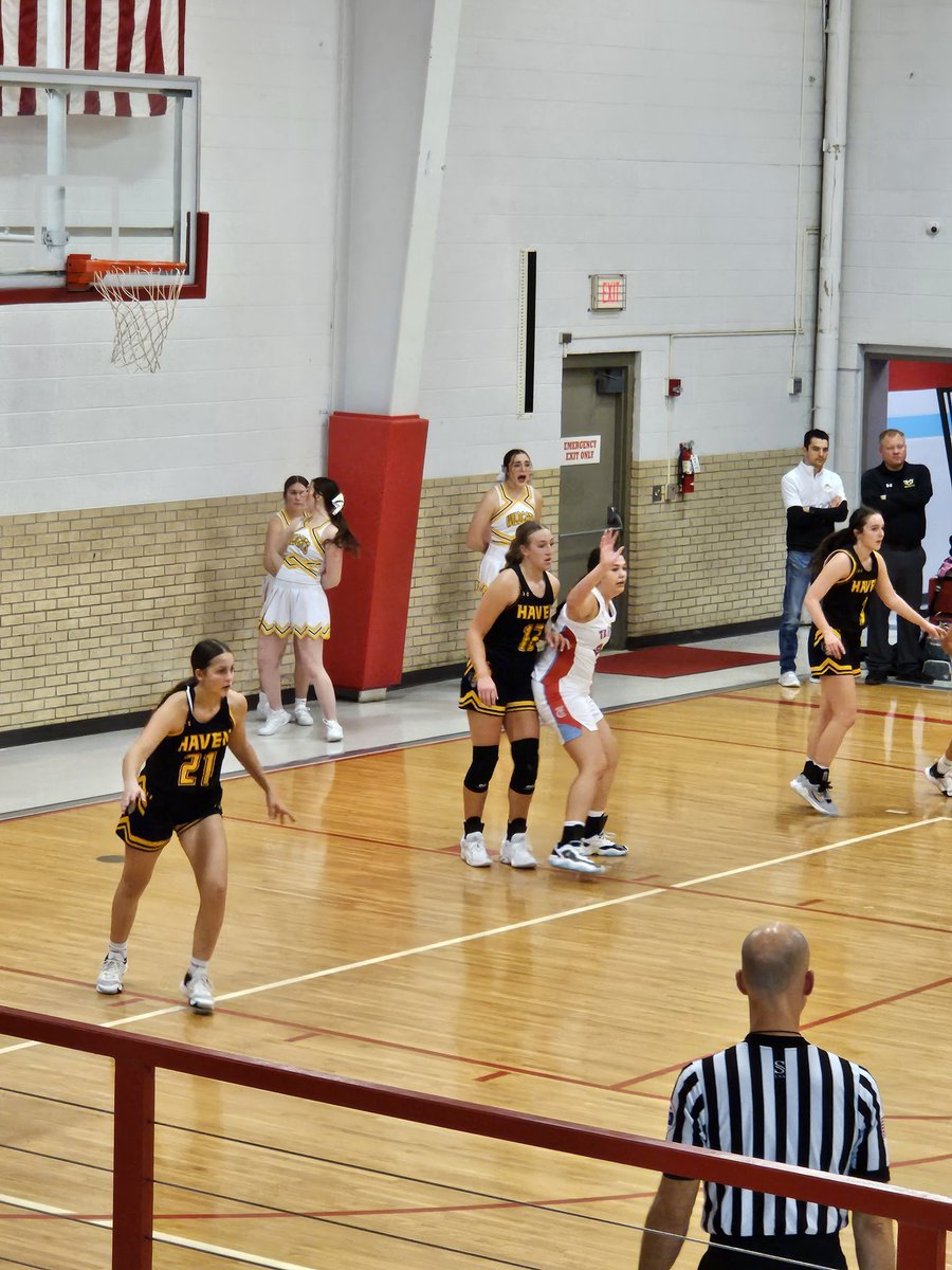 ckmaskil's tweet photo. Freshman year 🏀
#34 came off the bench and didn't disappoint. Made 2 free throws to tie up the game. Unfortunately, we lost, but it was a great game for TC Lady Celtics https://t.co/2E4gmJU2h4