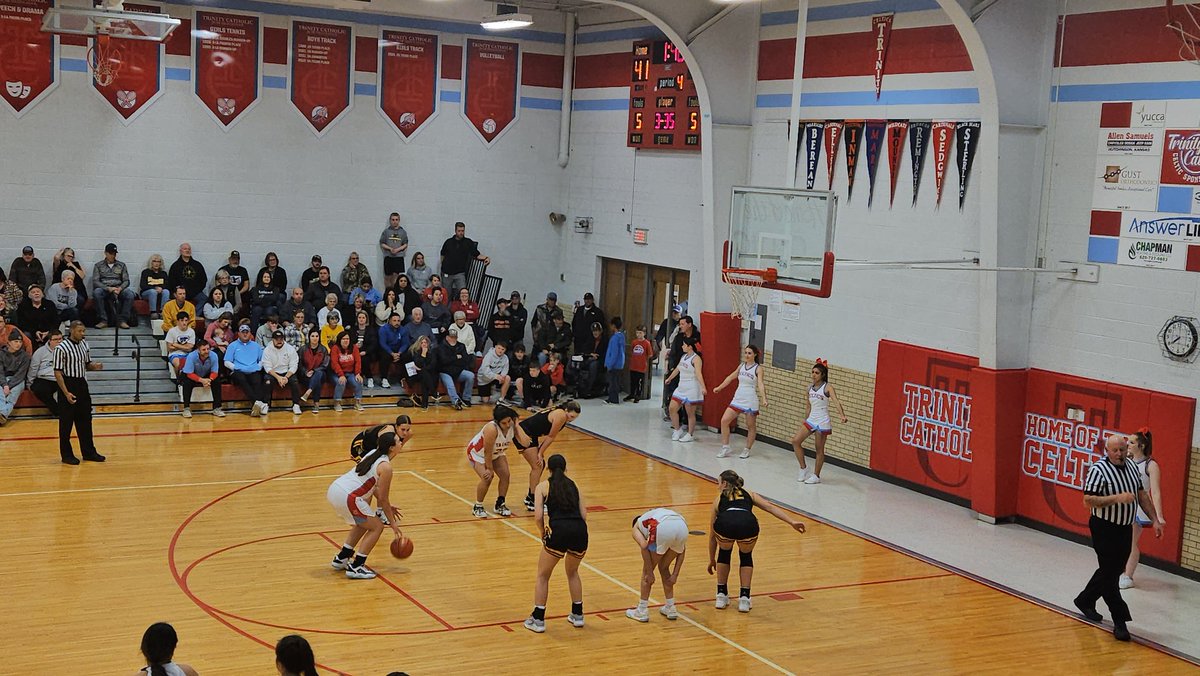 ckmaskil's tweet photo. Freshman year 🏀
#34 came off the bench and didn't disappoint. Made 2 free throws to tie up the game. Unfortunately, we lost, but it was a great game for TC Lady Celtics https://t.co/2E4gmJU2h4