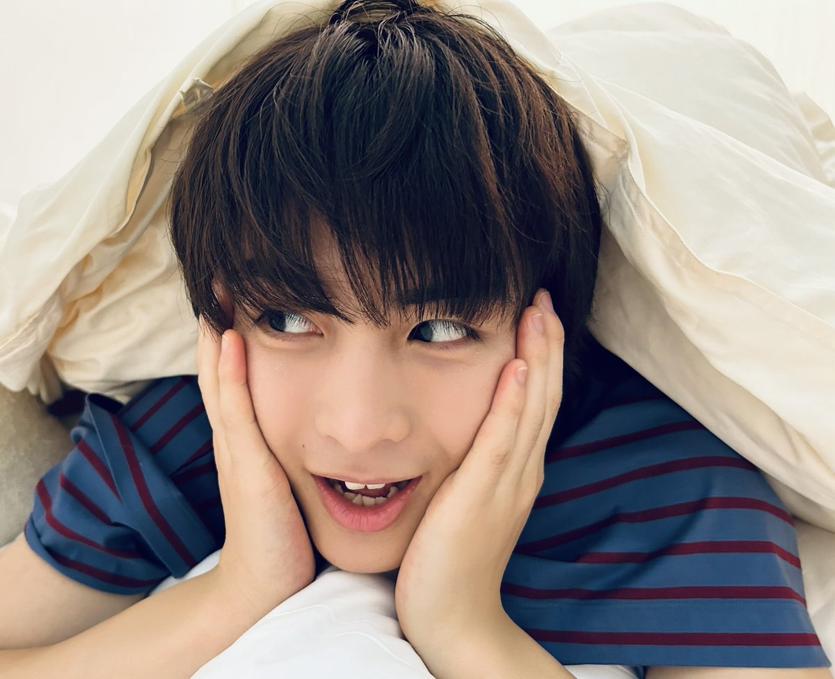 柏木悠 カレンダーブック2024.2.14発売！ オフショットになります