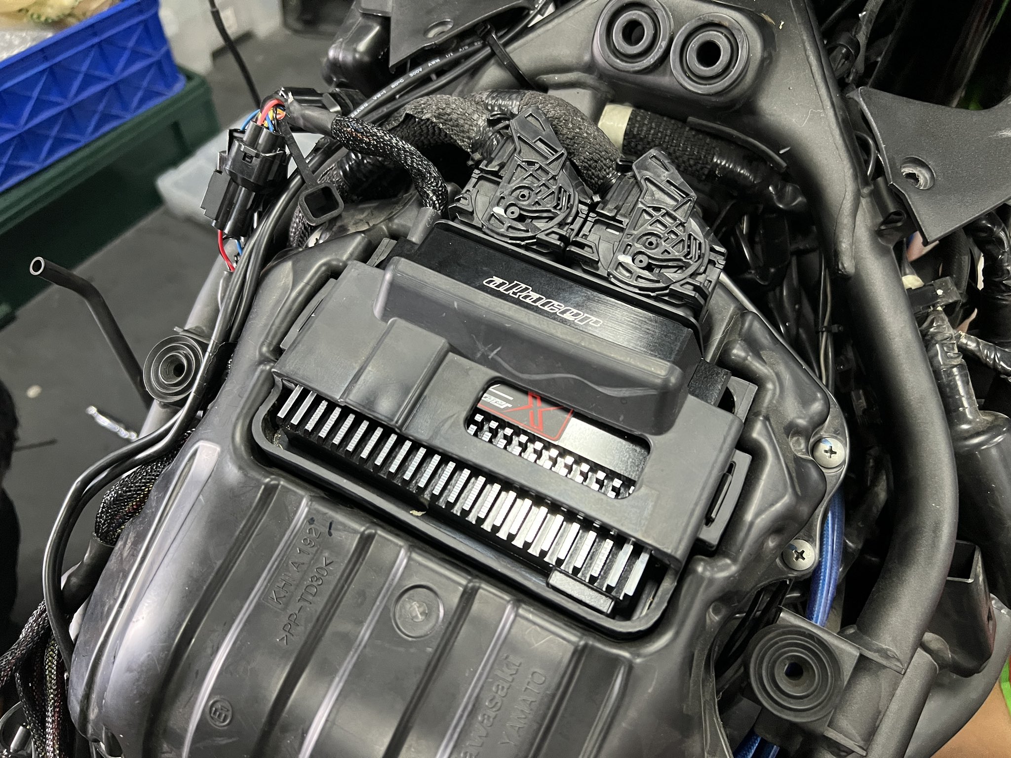 ナッツ　バギーチャンプ　Rガード　社外マフラーU N-EvoⅡフルエキゾーストマフラー Ninja ZX-4R SE/ZX-4RR｜フル