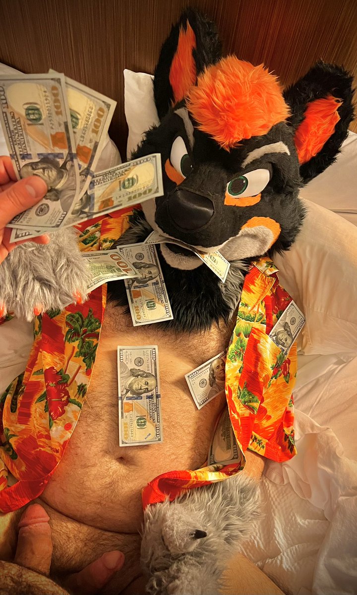 LokosDick's tweet photo. “MF’er, pay me” 
💵😏

-@SheppFucks https://t.co/D5ejm2vIHz