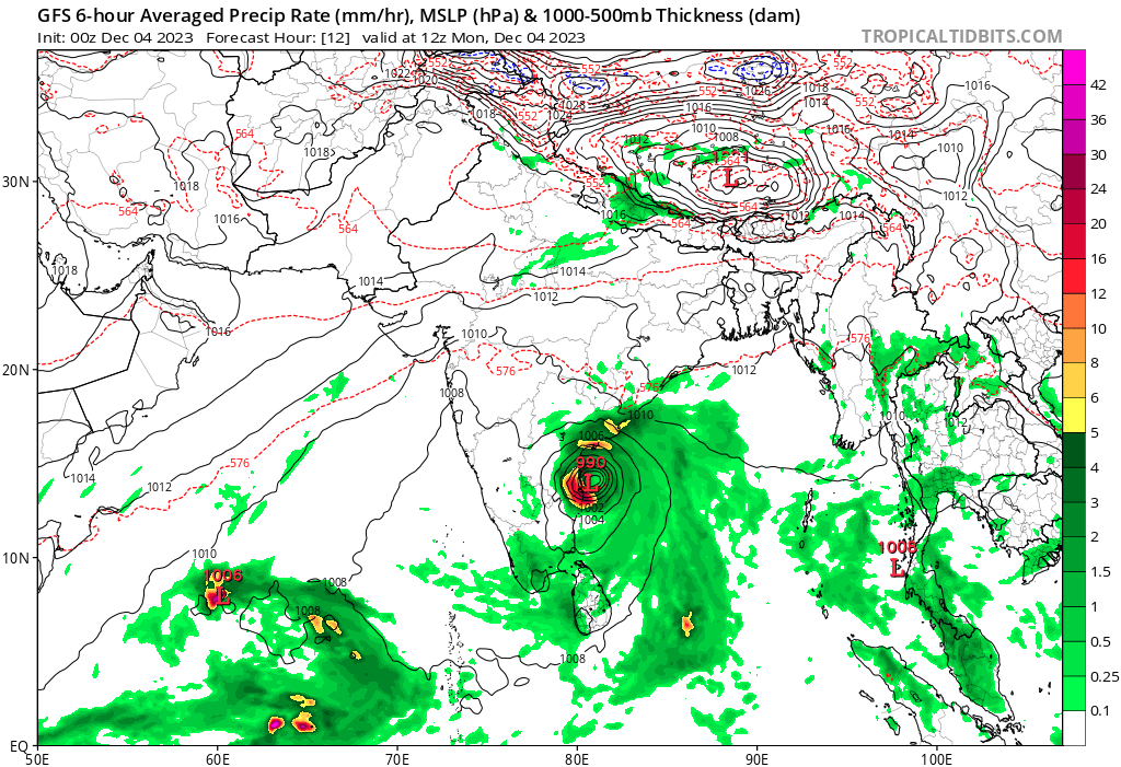 Chennai_Rains's tweet photo. #Chennairains GFS model which is generally good in terms of precipitation within 24 hours got it right until now is expecting deluge rains by evening. If holds true this can cause serious damage to already saturated flooded #Chennai.
Stay safe &amp; follow govt ,IMD instructions. https://t.co/KFzmuTyFFw