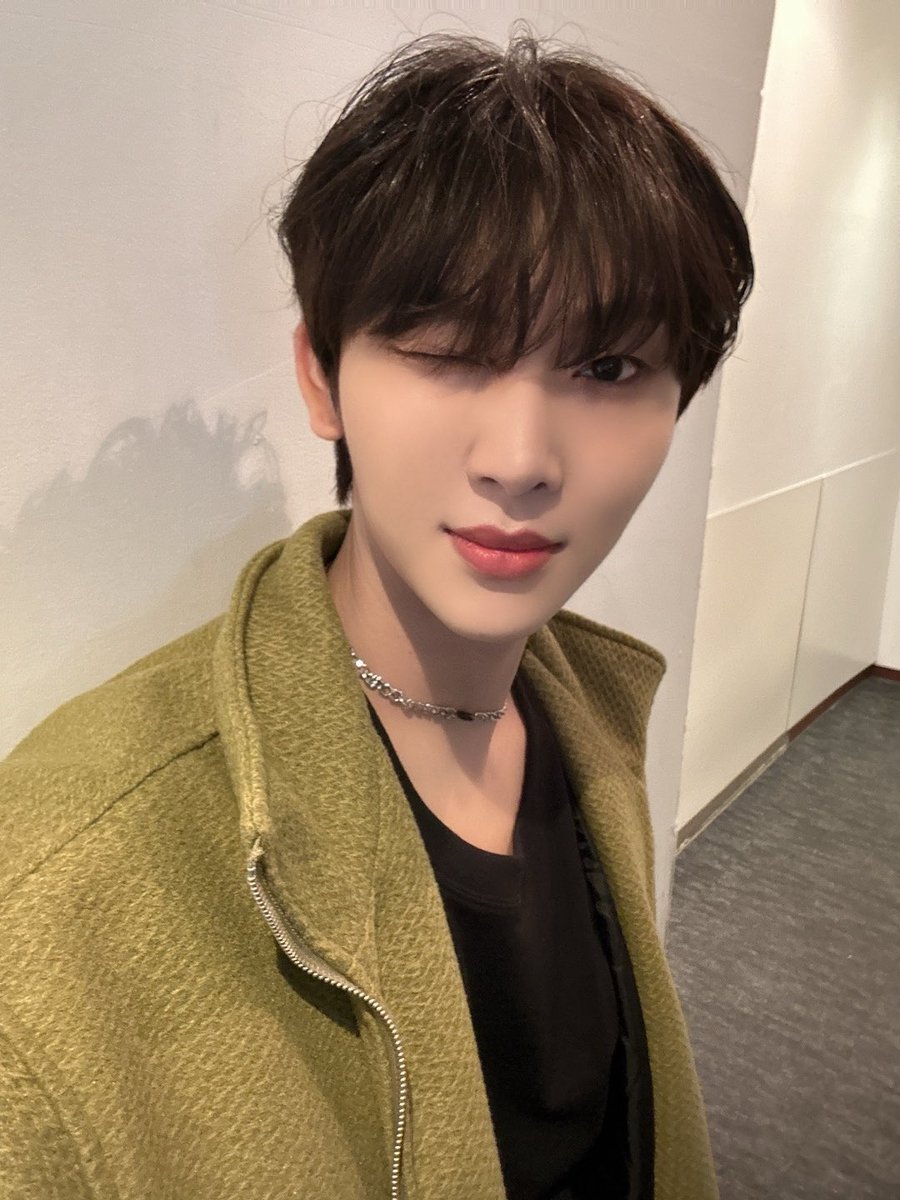 WAKER_official's tweet photo. [#WAKER_DAY]

오늘도 웨이커와 함께🖤

#WAKER #웨이커 #ウェイカー
#고현 #KOHYEON #コヒョン
#권협 #KWONHYEOP #クォンヒョプ https://t.co/9XHDBg96pY