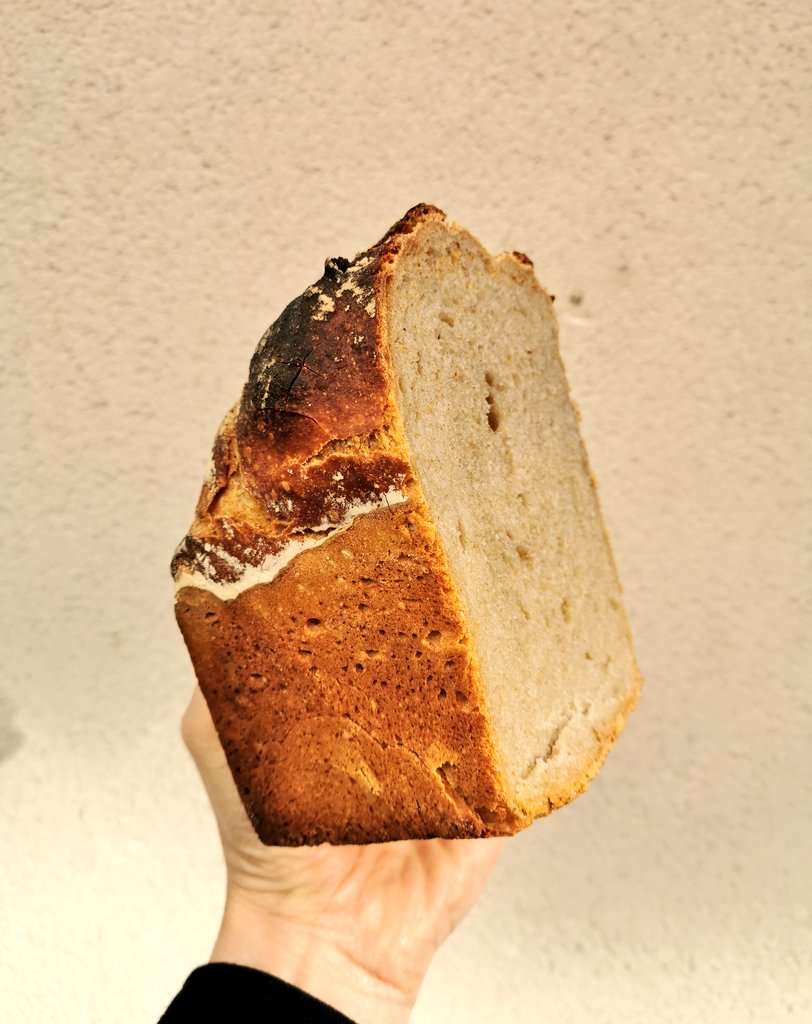 LesTasters's tweet photo. Encore 1 belle boulangerie caviste qui respecte les fondamentaux :au levain, fermentation longue, farine de qualité, petite gamme. Des pains denses à la mie serrée @ Parpains. #boulangerie #levain #caviste #bakery #roule #roll
https://t.co/vg0f5EhjC2 https://t.co/803vFebnj0