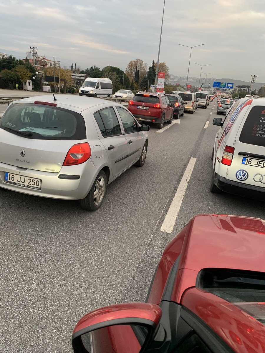 Brgl (@birgul61) on Twitter photo Mudanyan Bursa istikametinde aşırı trafik artık bıktırdı.lütfen bir çözüm bulunsun <a href="/Alinuraktas70/">Alinur AKTAŞ</a> <a href="/bursaulasim/">Bursa Ulaşım</a> <a href="/bursabuyuksehir/">Bursa Büyükşehir Belediyesi</a> Mudanyan Bursa istikametinde aşırı trafik artık bıktırdı.lütfen bir çözüm bulunsun <a href="/Alinuraktas70/">Alinur AKTAŞ</a> <a href="/bursaulasim/">Bursa Ulaşım</a> <a href="/bursabuyuksehir/">Bursa Büyükşehir Belediyesi</a>