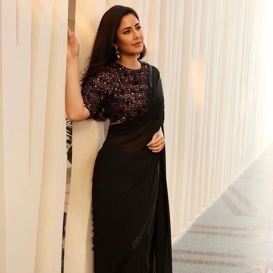 Katrina Kaif making our day with some pics from the Red Sea Film Festival 2023 in Jeddah! 😍❤️

#katrinakaif #katrinakaifiranianfc #katrinakaiffashion #katrina #katrinakaiffans #jeddah #redseafilmfestival #bollywood  #MiddayEntertainment 

gujaratimidday.com/photo