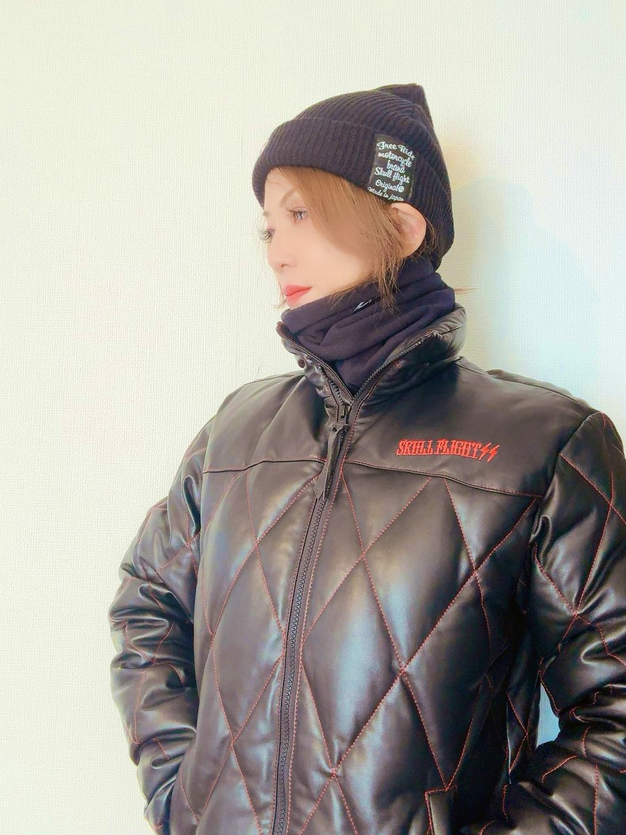 YuckeyYuckey7's tweet photo. #SKULLFLIGHT
ダウンジャケット
と
ニット帽
カッコ良い、軽い、暖かいと最高の絶品です
バイク乗る時にかっこいい😎で乗りたい方
BRAVE HEART
ブレイブハート
〒753-0831
山口県山口市矢原1200-1
TEL 083-923-7704
に行かれてみてね https://t.co/3FqyJst5AE