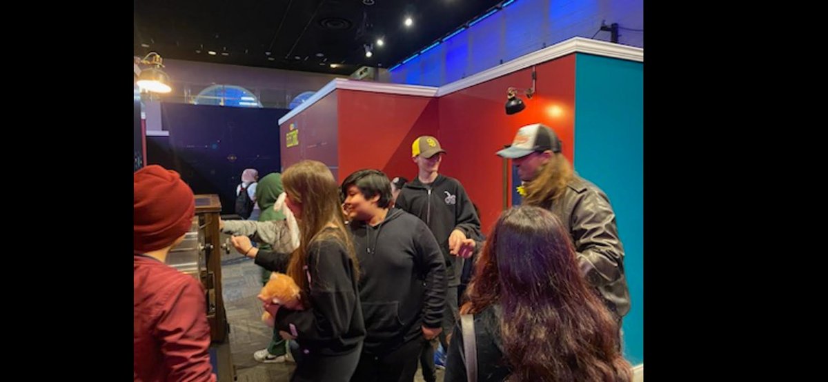 ColemanAlameda's tweet photo. My class had a great time at the Fleet Science Center. We laughed and learned about the different forms on energy.  @cvusd_vlp   @fleetscience @CajonValleyUSD @BillNye @OfficialNGSS https://t.co/6eyXIbOcVM
