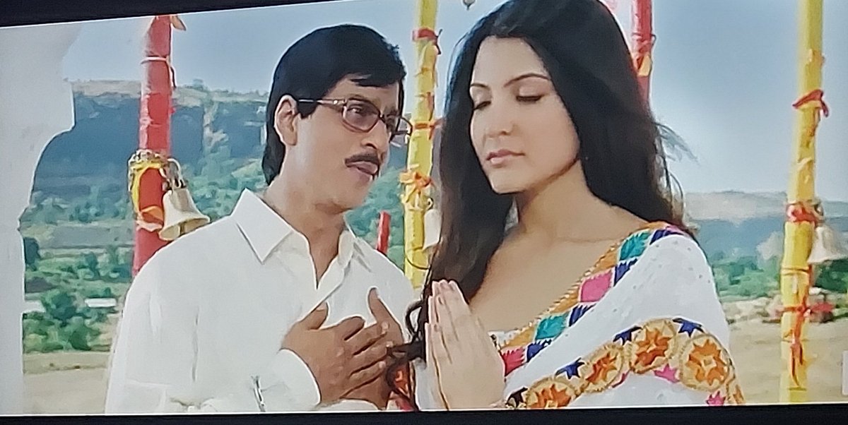 lcaromunoz's tweet image. Ritual before sleeping...  a bit of #Dunki #LuttPuttGaya...  a bit of #RNBDJ...  and a little Prayer 🙏🙏🙏💜 #ShahRukhKhan