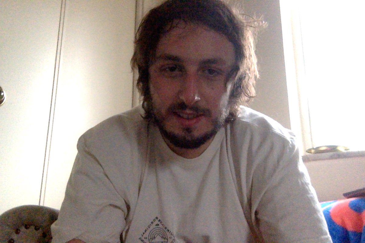 whileonthewall tweet picture