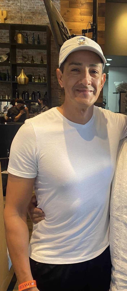 Rumplestiltskin (@cachi2308) on Twitter photo Amigas y amigos de Gdl, HGO, Aguascalientes.. este tipo de llama Javier Massieu Mendoza, es de la “fina familia Massieu”. Tengan cuidado y no se dejen estafar. Se dedica al Fraude. <a href="/TereJimenezE/">Tere Jiménez</a> <a href="/ruizmassieu/">Claudia Ruiz Massieu</a> Amigas y amigos de Gdl, HGO, Aguascalientes.. este tipo de llama Javier Massieu Mendoza, es de la “fina familia Massieu”. Tengan cuidado y no se dejen estafar. Se dedica al Fraude. <a href="/TereJimenezE/">Tere Jiménez</a> <a href="/ruizmassieu/">Claudia Ruiz Massieu</a>