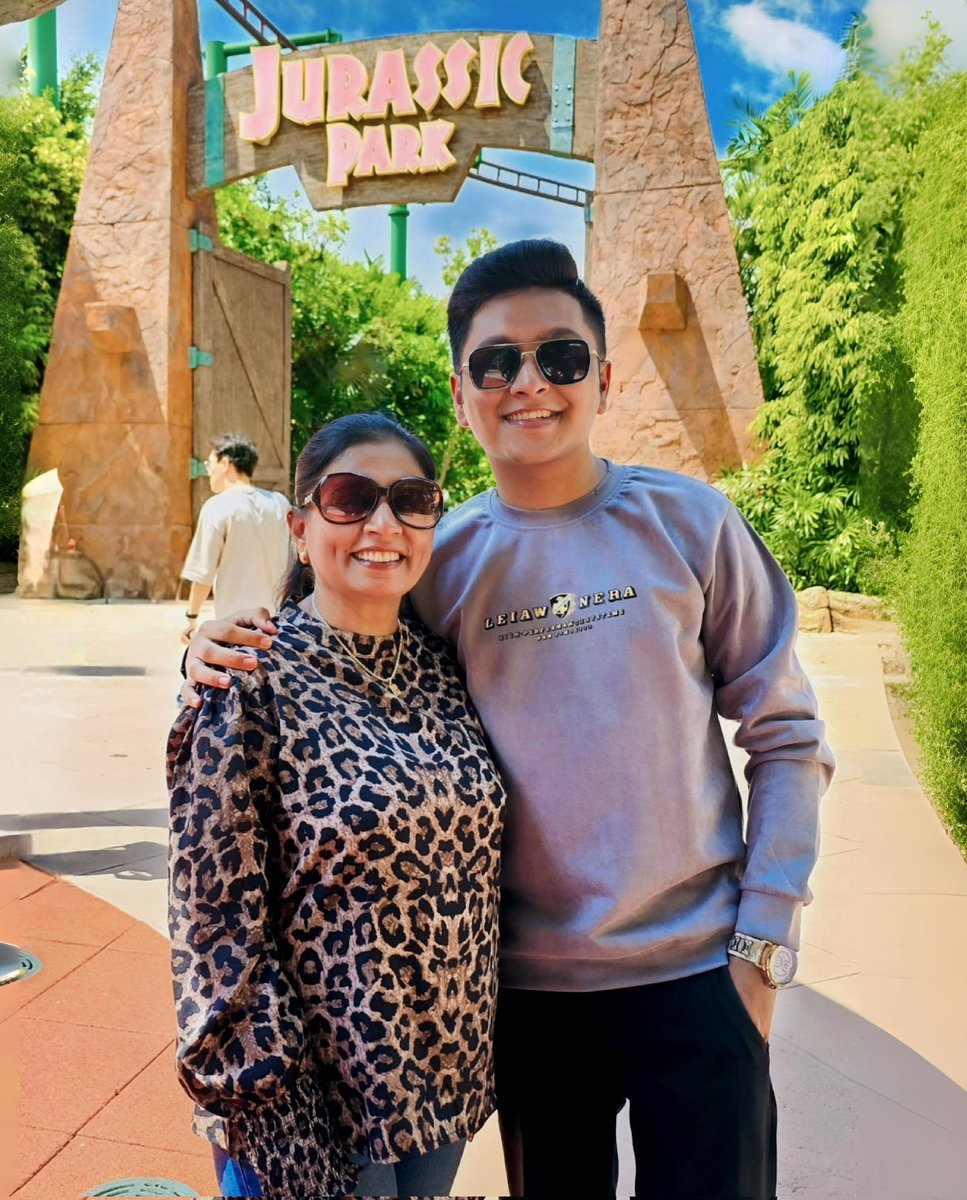 techy_aman's tweet photo. Happy Birthday Mummy❤️✨️ 

#Amanlalani #techyaman #technicalmasterminds https://t.co/YV7GaTtLJG