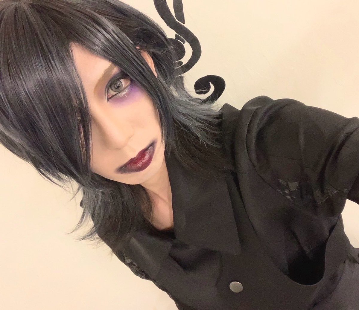 da_guitarr's tweet photo. 12/3 ホリデー名古屋
ありがとうございました！

新衣装、新ビジュアルでした🎸

次は12/18 ホリデー名古屋にて👋 https://t.co/y5vxBLU130