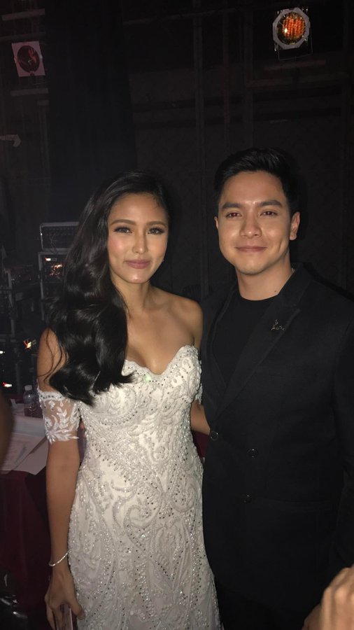 roooowwwwssss's tweet photo. Ang saya na makitang nagkasama ulit sina Alden at Kim. Ang tagal na nung huli silang nagkasama.

@prinsesachinita @aldenrichards02
#FOTShowtime 
#FamilyOfTwo
ALDENxShowtime FamOfTwo https://t.co/mtUtfDGZ0K