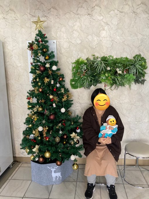 無事退院しております なぜか実家にあったベビー用で育てています。 とりあえず、今月の目標は『生存』です