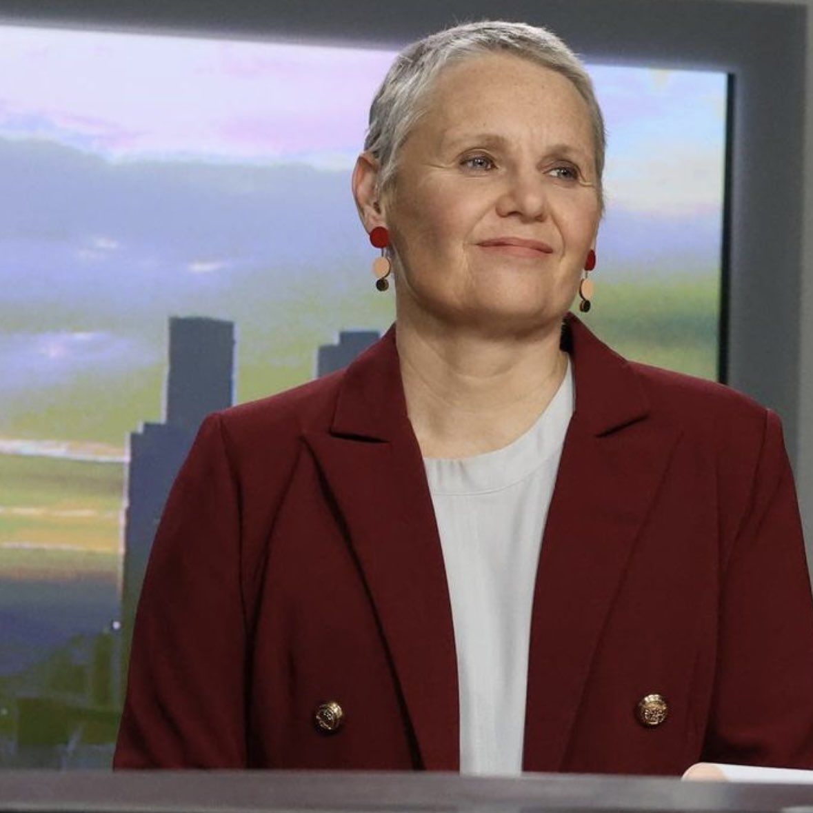 Such immense sadness to hear of the passing of Peta Murphy, Member for Dunkley. She never let her battle with cancer get in the way of her duties as a parliamentarian. My heart goes out to her loved ones and her community.