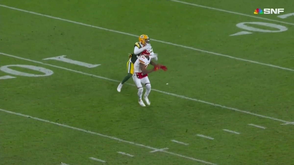 FOX Sports: NFL tweet media