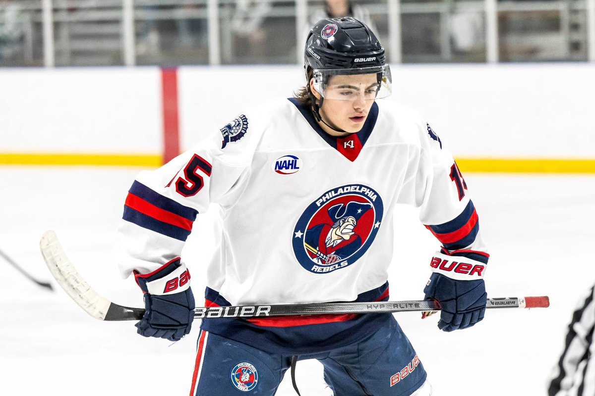 RC_PhotoDMR's tweet photo. @philarebelsNAHL had a tough fight with the Maryland Black Bears @HollydellIce 
@NAHLHockey #hockey #IceHockey #nahl https://t.co/bZ7F0N4vZE