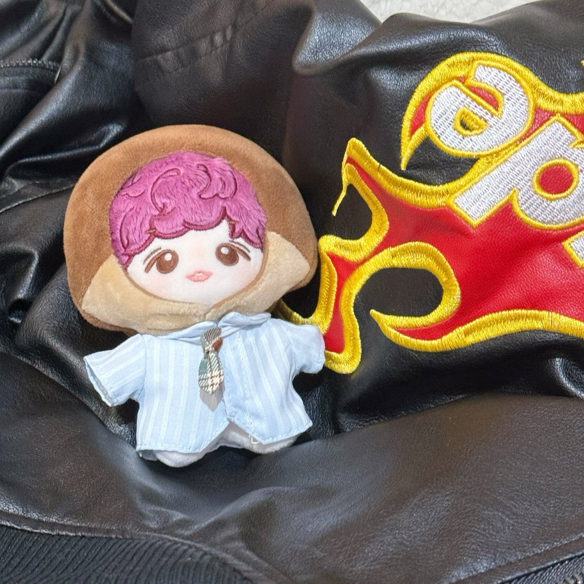 SHOPODO_1125's tweet photo. Game room date🎮
#쇼타로 #ショウタロウ #SHOTARO #将太郎 #RIIZE #라이즈 #SHOPODO #10cmDoll #인형 https://t.co/1SPtx7OKtd
