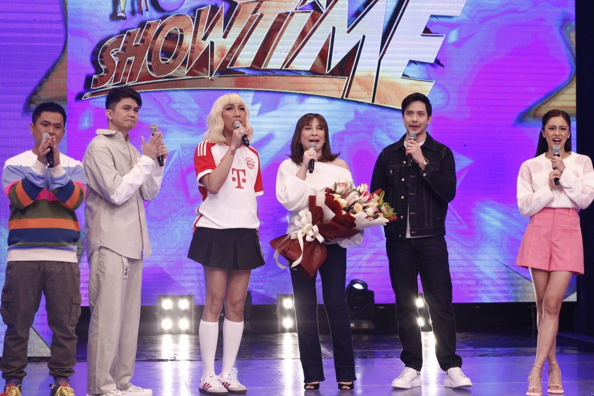 gtvphilippines's tweet image. Welcome to It’s Showtime, Alden Richards and Ms. Sharon Cuneta! 😍 

#ShowtimeEspeciallyForYou
For more #ItsShowtime content, visit:
gmanetwork.com/ItsShowtime