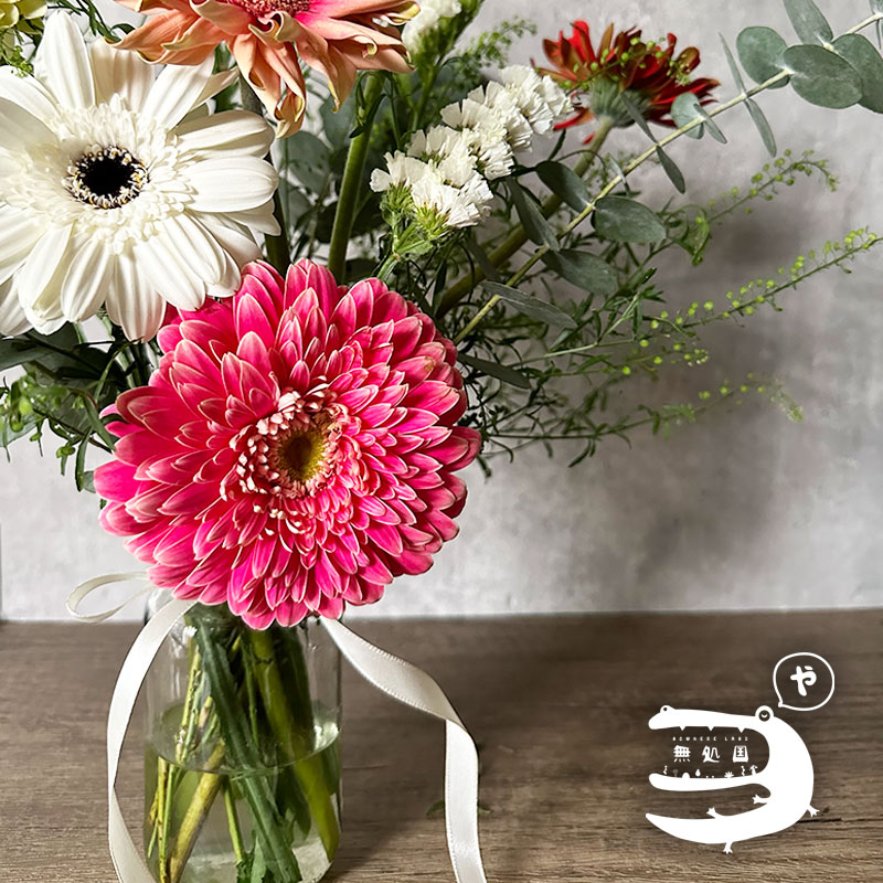 nowhereland4's tweet photo. Good morning ☀️ 
Here are the shots of Carbonara and Celebrity❤️
Good deal compares to the local market, we are the flower farmers growing these by ourselves (*^v^*)

Check it out!

https://t.co/Af4Jwakyjo https://t.co/vdIlW63iPv