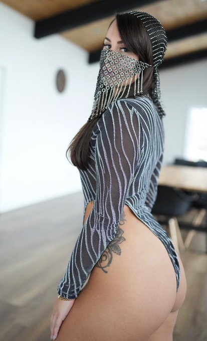 If you could have a dinner with me, what would you eat ? https://t.co/tb0zcr7B9l<a href="/tag/highheels"class="tags"><span>#highheels</span></a><a href="/tag/highheel"class="tags"><span>#highheel</span></a><a href="/tag/talonshauts"class="tags"><span>#talonshauts</span></a><a href="/tag/talonhaut"class="tags"><span>#talonhaut</span></a>