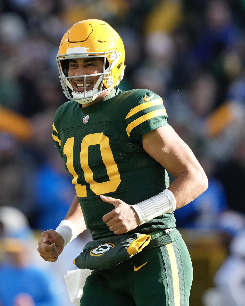 BleacherReport's tweet image. Jordan Love in his last three games 🔥

857 YDS
8 TD
0 INT
3-0