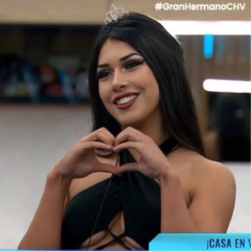 wolfhuard's tweet photo. gracias por todos los momentos lindos que dejaste en la casa, pasaste por mucho y te subestimaron pero llegaste a la final a pesar de todo lo malo 😭 SOS MI GANADORA 💖 TE AMO ESKARCITA 
#GranHermanoCHV #TeamEskarcita #FinalGranHermano https://t.co/RfeuCxI3iF