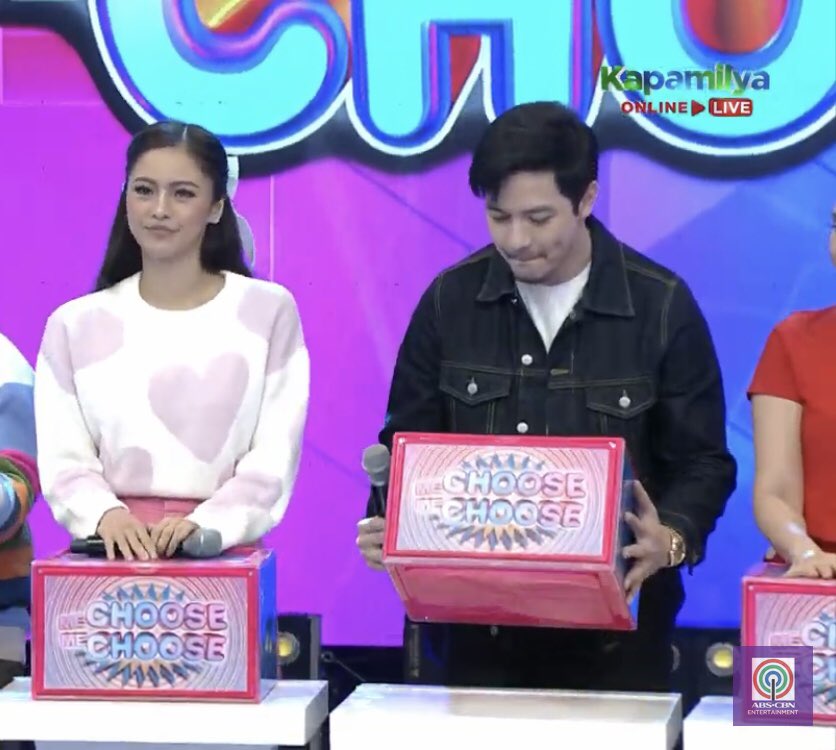 apriljane423_'s tweet image. Infairness May chemistry sila onscreen @prinsesachinita @aldenrichards02 
#ShowtimeEspeciallyForYou