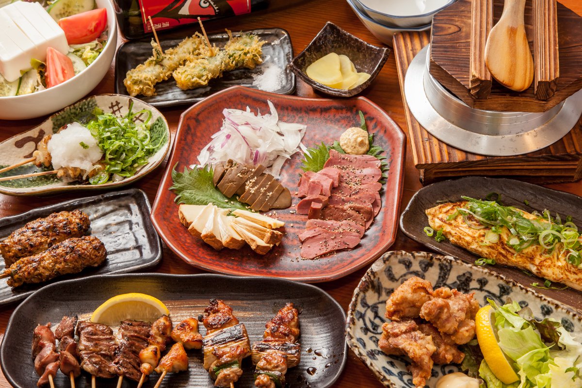 toyaakasaki's tweet photo. 月曜日限定コースあります!2時間半の飲み放題付き贅沢コースが、5900円が!!4900円!!大変お得!!ぜひご来店を!#垂水焼き鳥 #垂水焼鳥 #垂水居酒屋 #垂水名物 #あげおに #垂水テイクアウト #垂水持ち帰り #livekitchen #japan #photooftheday #happy #tbt #instagood #amazing #beautiful https://t.co/OgXpwhbacz