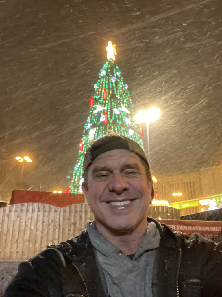 Kenny Johnson (@thekennyjohnson) on Twitter photo 