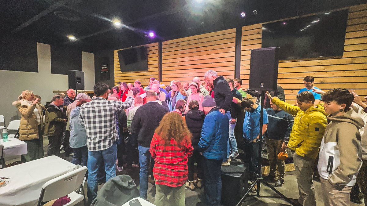RedemptionUtah's tweet photo. We had an incredible night tonight celebrating the sending of Redemption North Davis as an autonomous church with its own membership and pastors. So thankful to be part of a church that is a family!! https://t.co/lw0aO5yw3U