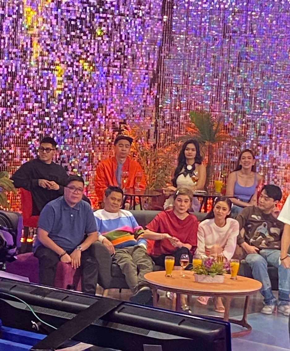 teamKCGofficial's tweet image. Expecially for You sa It’s Showtime!

#ShowtimeEspeciallyForYou
#KimChiu @prinsesachinita