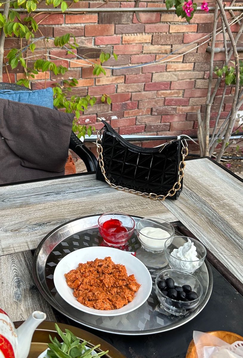 آنِسـة جودّ 🍁. tweet media