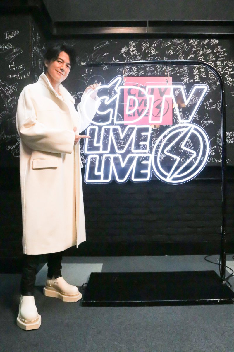 junhashimoto N-3B 福山雅治さんCM着用 ３　コート Fashion Express on X: 