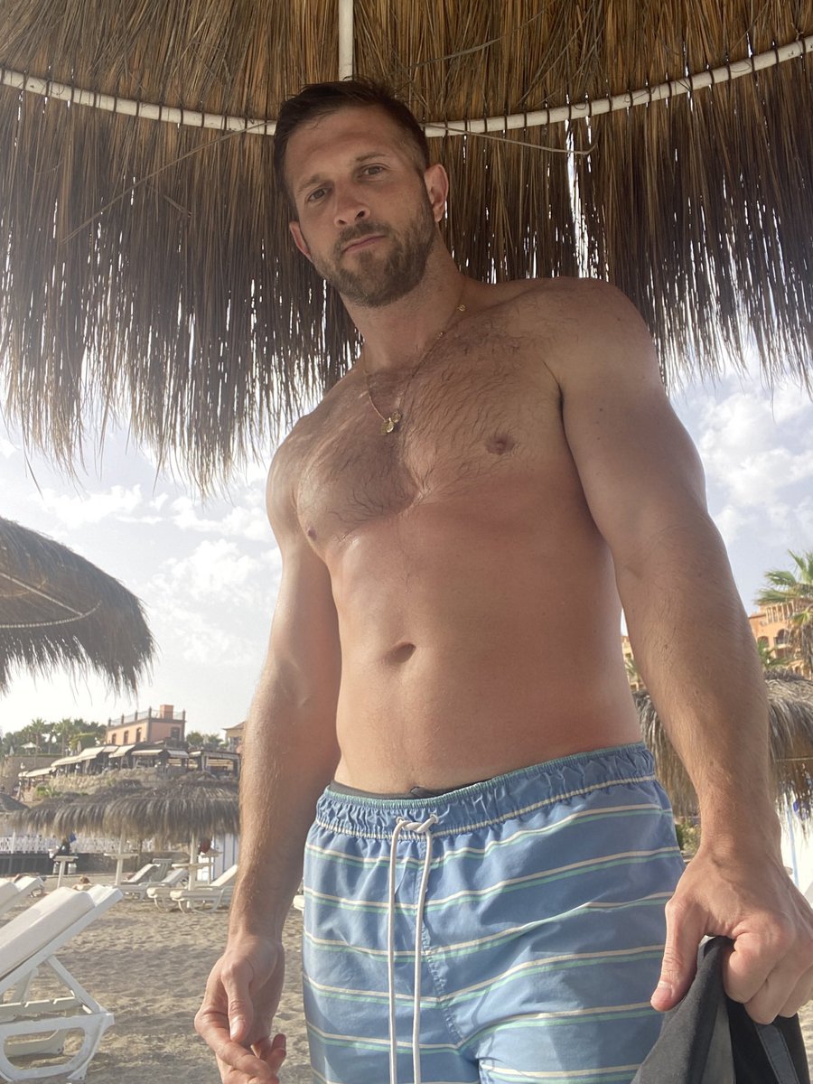 RT if you could use a beach vacation right about now.