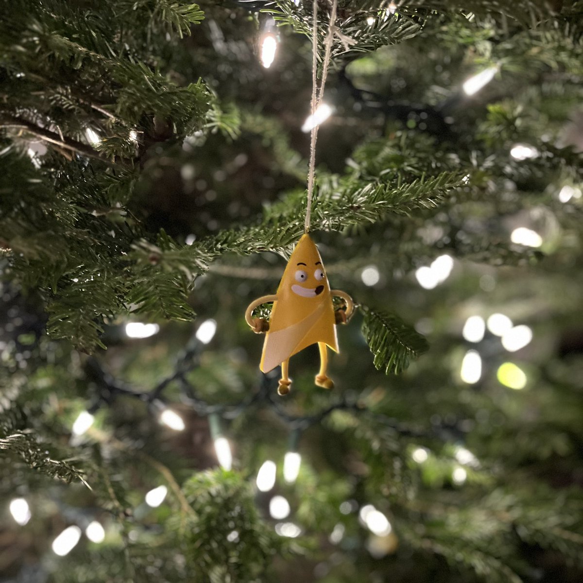 ohryan's tweet photo. Best ornament. #badgey https://t.co/Oa1UmYMyz7