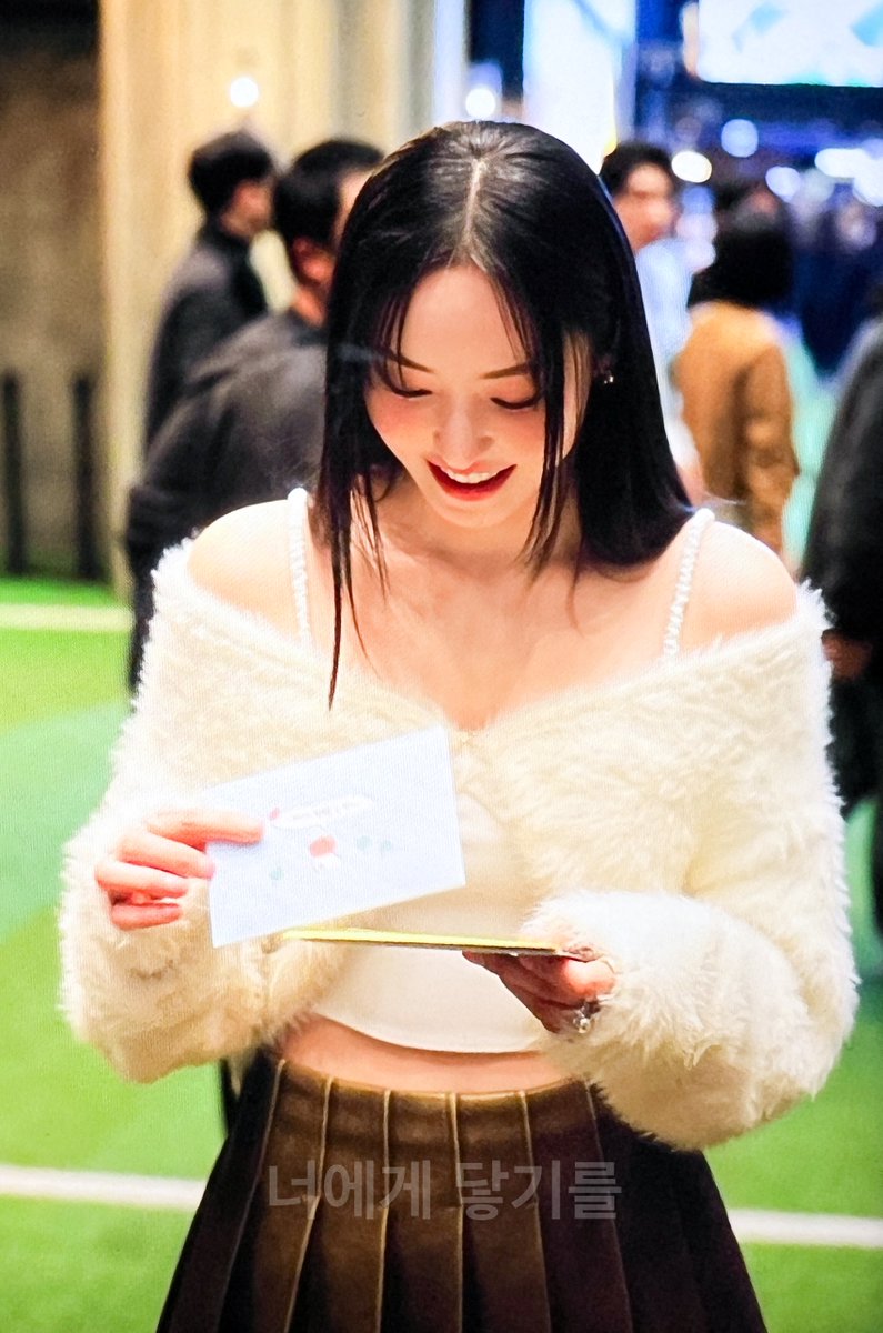 231204 #솔로지옥 제작발표회 프리뷰

수고했어💌🙌

#이다희 #leedahee