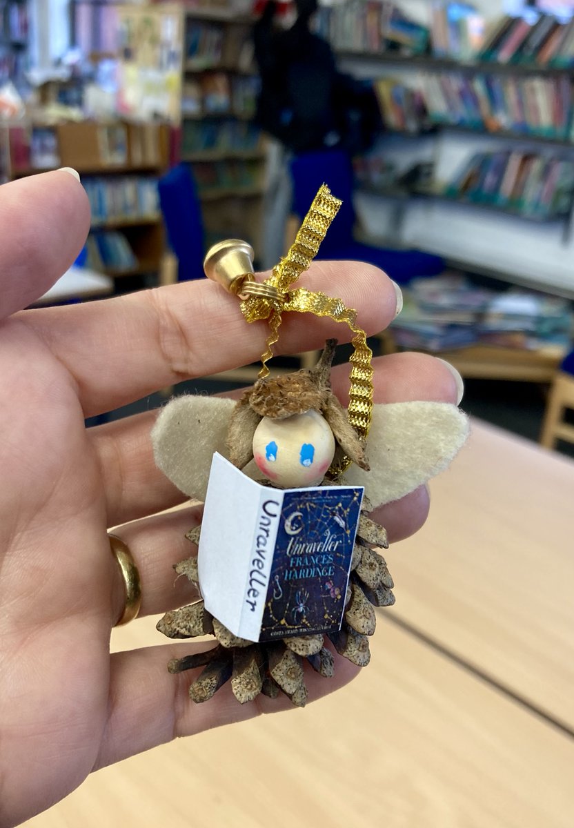 A pinecone book fairy is essential equipment for any reader. Don't you have yours? What?! Come to our library workshop tomorrow after school and make one. #librarycrafts #GreatSchoolLibraries #wintercrafts #creativity #readers 
<a href="/FrancesHardinge/">Frances Hardinge</a>