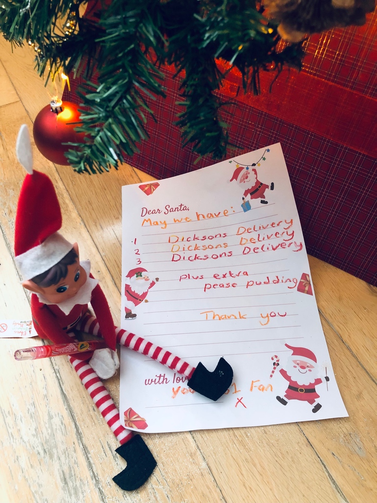 Dicksons1953's tweet photo. This little elf has the right idea.
What else could you possibly want from Santa?

Order your Dicksons national delivery via our APP or website - link in bio👆️.

#sayitwithpie #nationwide #deliveries #sanddancer https://t.co/0j0rmDs6xe