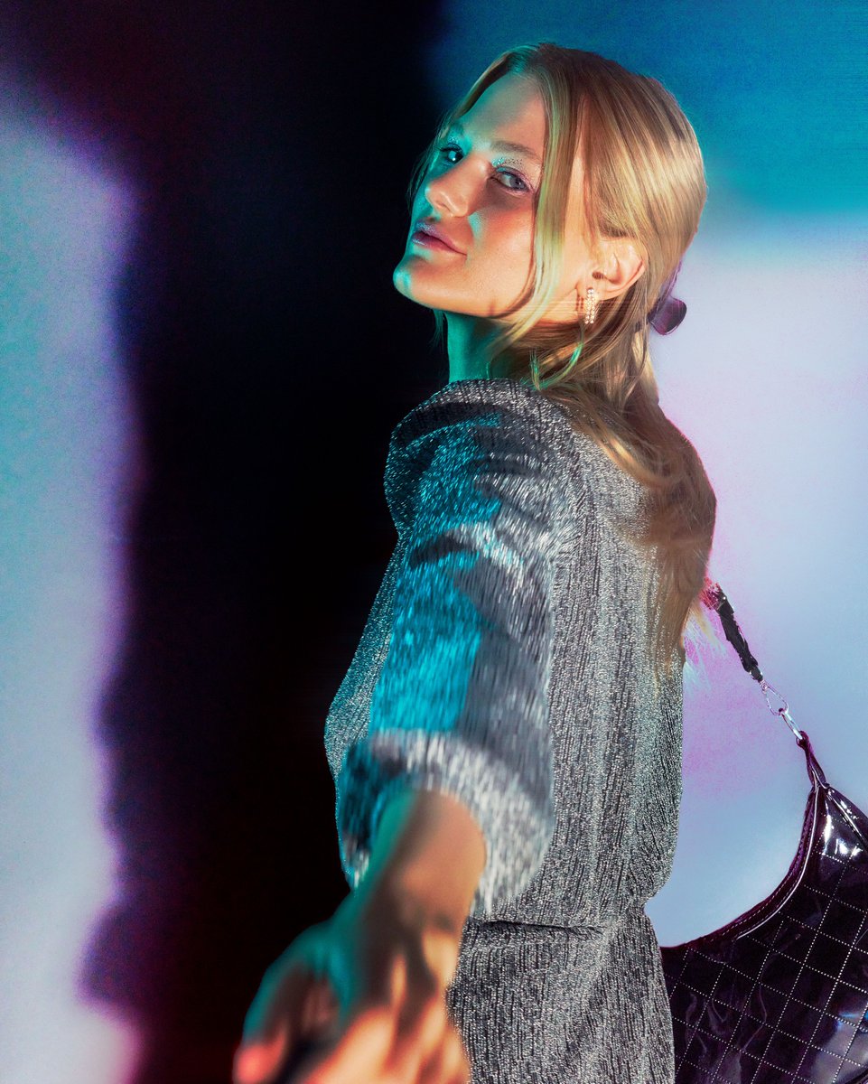 InsideShops's tweet photo. ¿Lista para brillar? 🎇🎇🎇 Todos los looks de fiesta que necesitas están en https://t.co/CJYAiJgpia
#DresTheMoment #InsideShops https://t.co/gWwKxc9Z5E