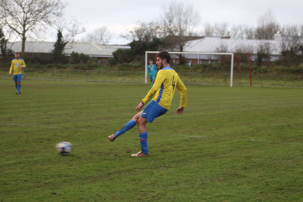 Pembrokeshire Division One's two recently promoted sides faced off in the West Wales Cup, with Milford United <a href="/MilfordUnitedFC/">Milford United FC</a> defeating Tenby thanks to a hat-trick from Scott Reid @reid226 

Read our match report online with excellent photos from James Hemingray 📸