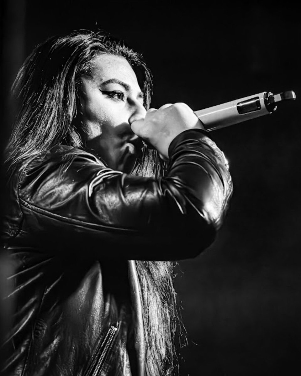 Halocene's tweet photo. Last show tonight. Thank you Europe 🖤

https://t.co/Aff0rowlVS

📸: IG - breakstill https://t.co/Xkw752MV0f