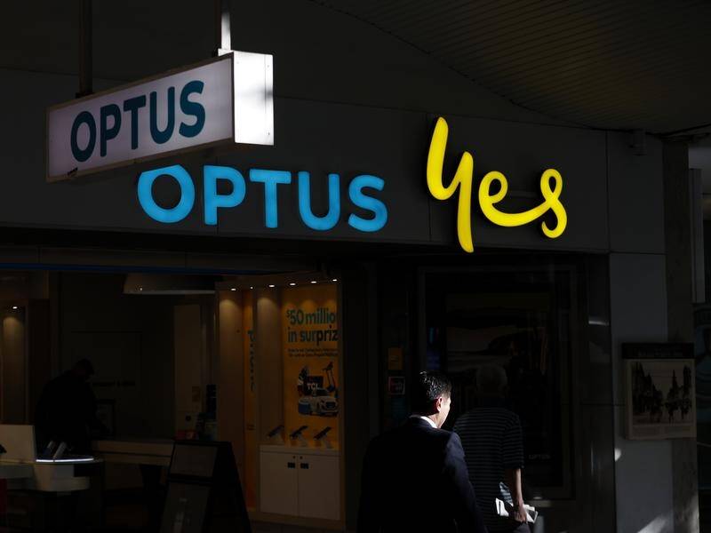 soft4k's tweet photo. Singtel, the parent company of Optus, debunked recent reports claiming a routine custom software upgrade as the culprit behind the colossal outage experienced by its Australian arm.

Read more: https://t.co/QWFAv5Z6Yx

#microsoft #news #AI #it #news https://t.co/FWRVlIIYnl